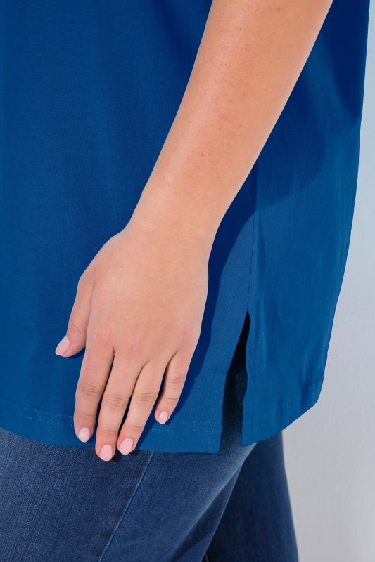 Basic V-Neck Relaxed Fit Short Sleeve Tee