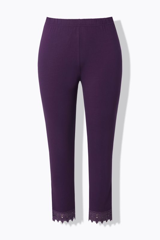 Клин с дантела на подгъва