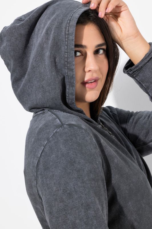 Суитчър с цип отпред