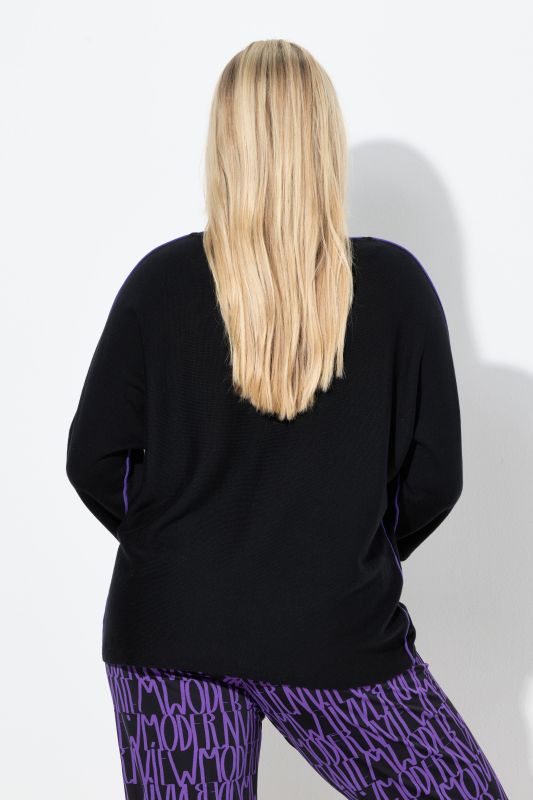 Contrast Color Piping Sweater