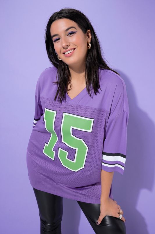 Тениска с мрежа и надпис