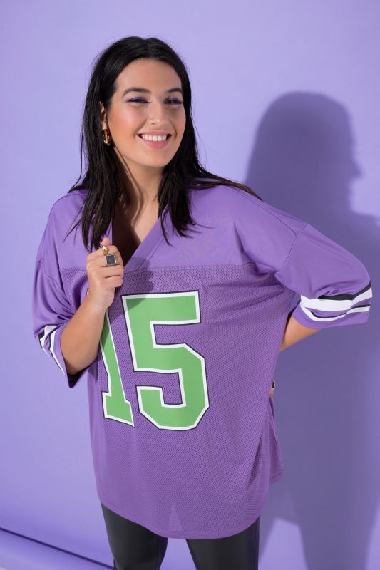 Тениска с мрежа и надпис