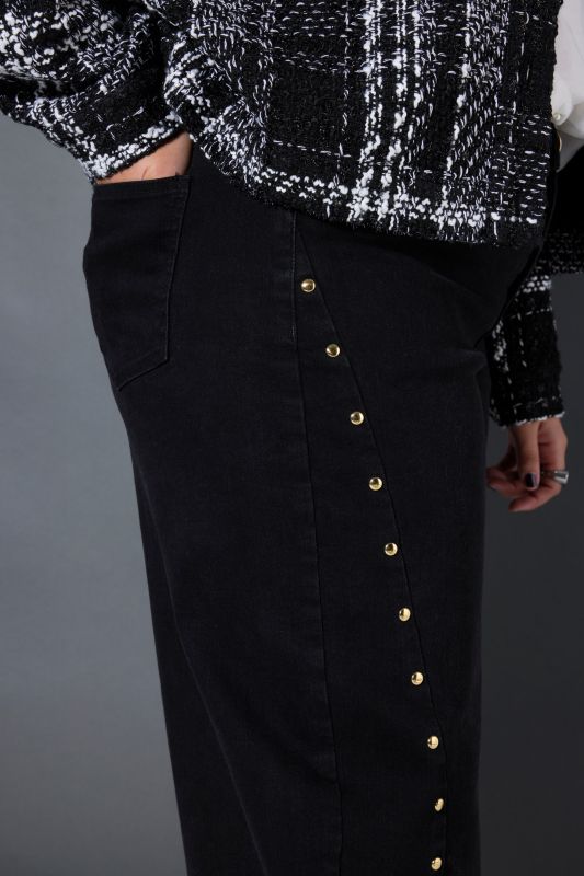 Дънки тип балон с капси