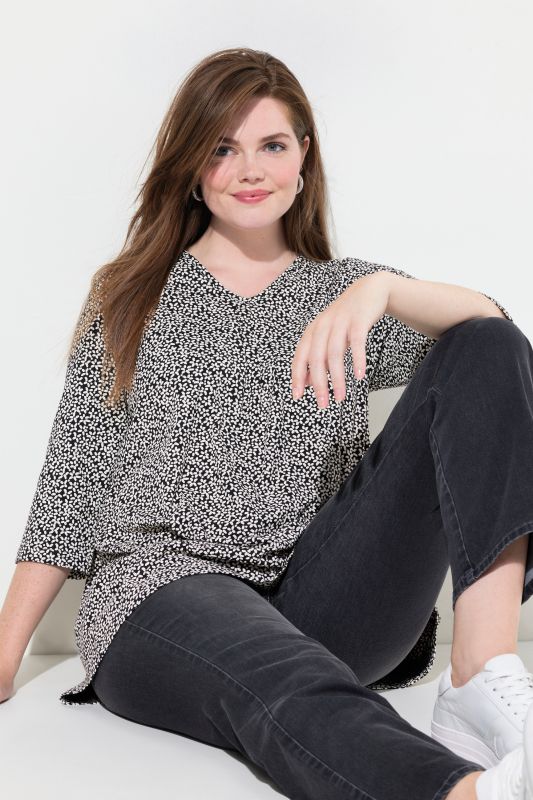 Тениска с флорален десен