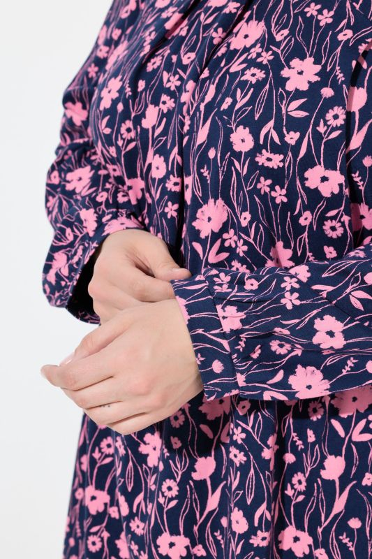 Тениска с флорален принт и плисета