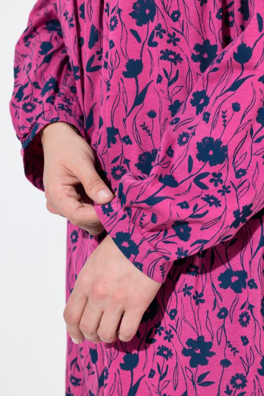 Тениска с флорален принт и плисета