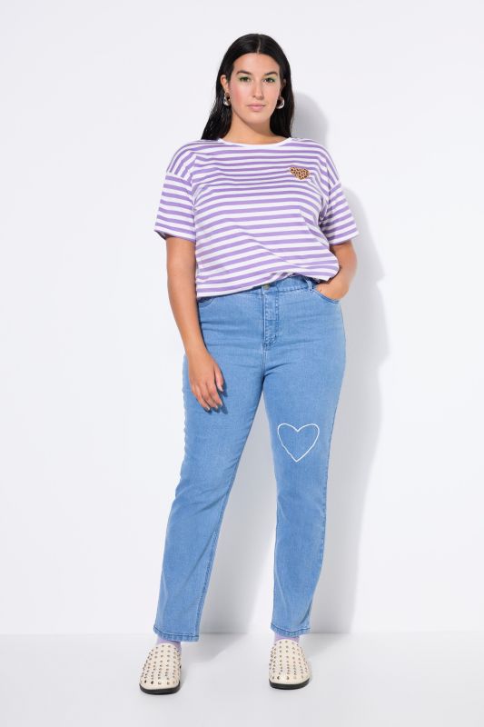 дънки тип Mom с бродерия