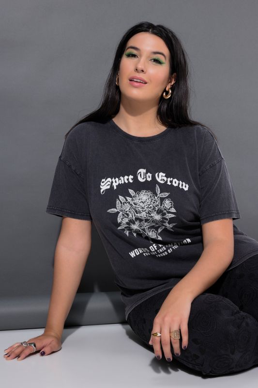 Тениска с принт на цветя