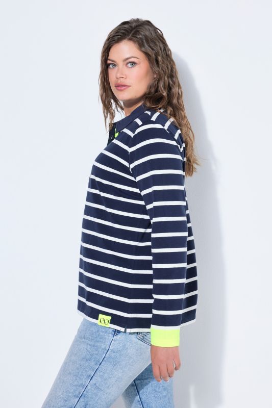 Блуза с райета и яка