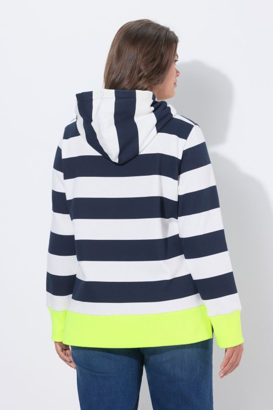 Суитчър с райета