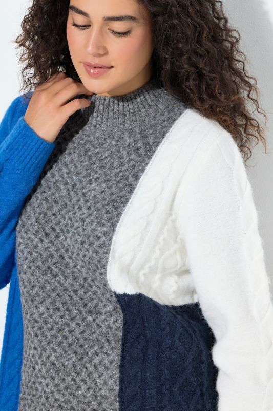 Пуловер с цветни блокове