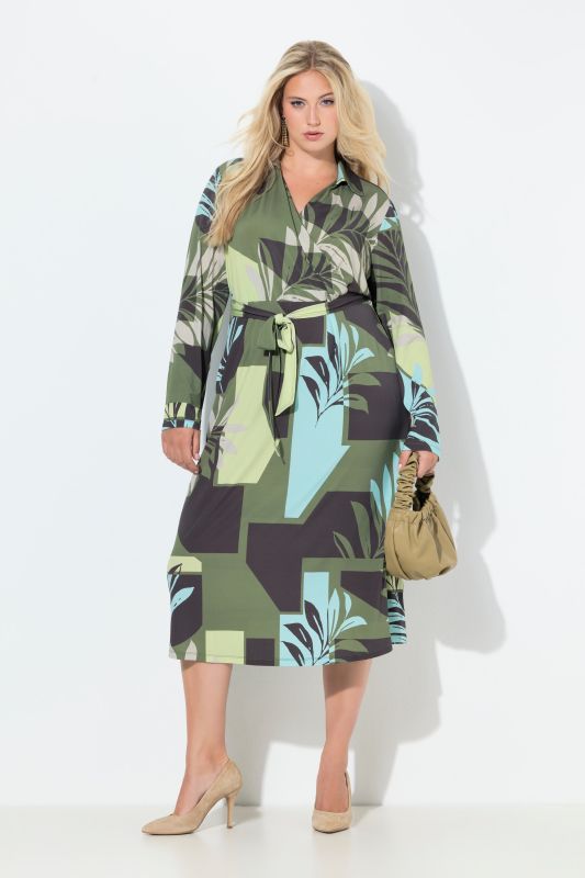 Рокля с геометричен листов принт