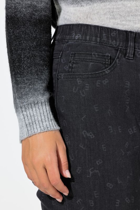 Дънки тип Boyfriend с надписи