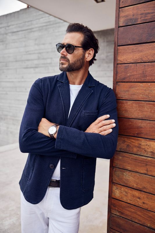 Суитчър в индигов цвят