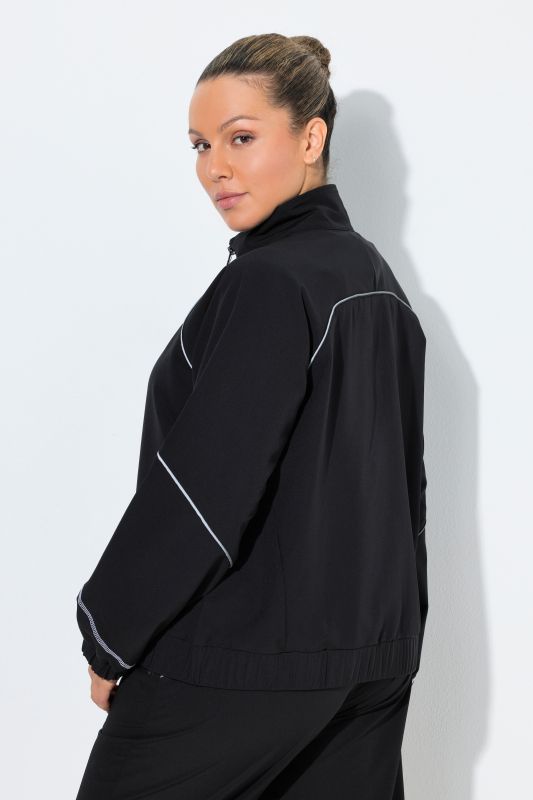 Яке спортно и трифункционално