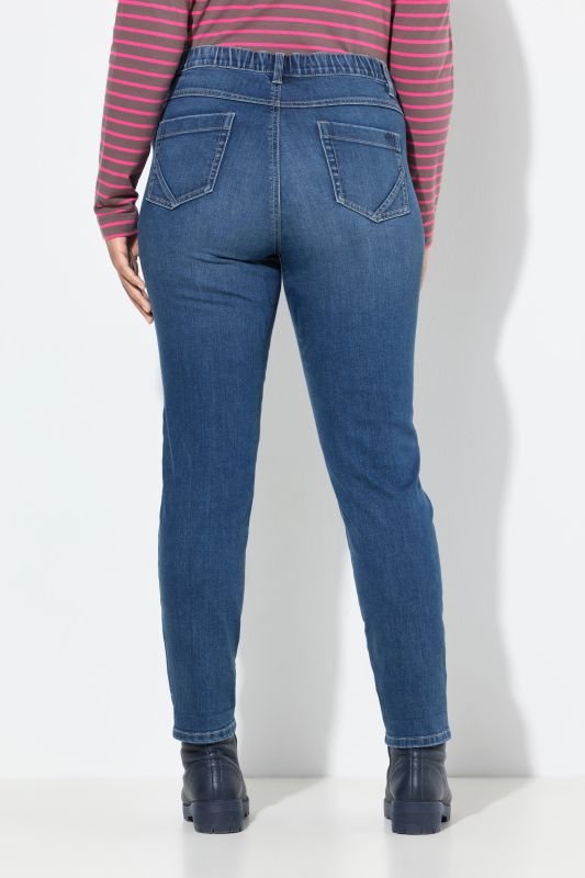 Slim Leg Stretch Fit Jeans