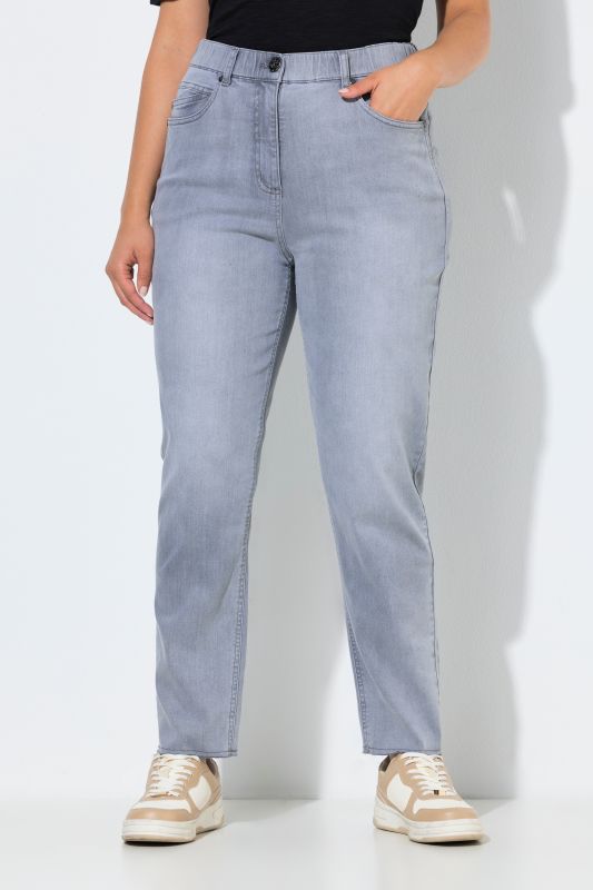 Stretch Fit Mom Jeans