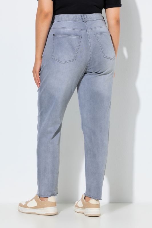Stretch Fit Mom Jeans