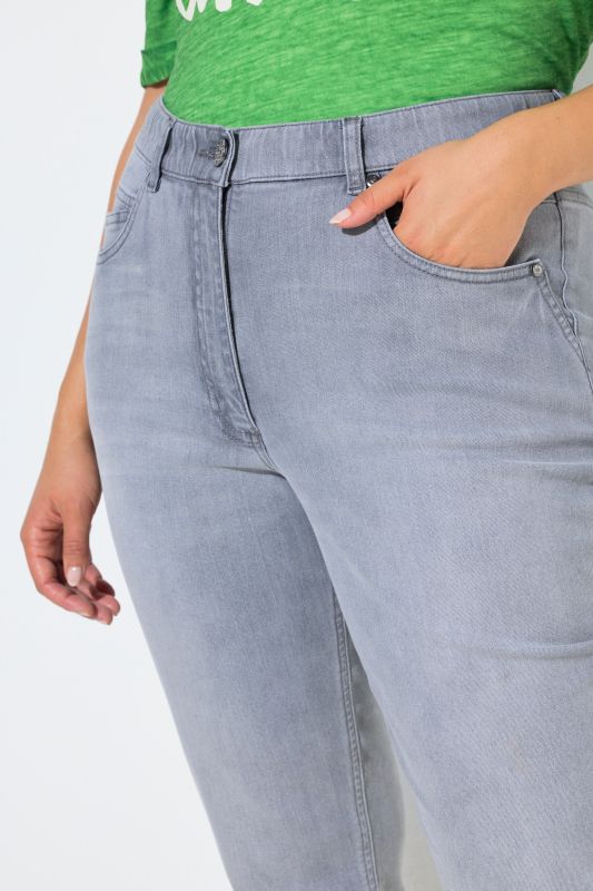 Stretch Fit Jeans