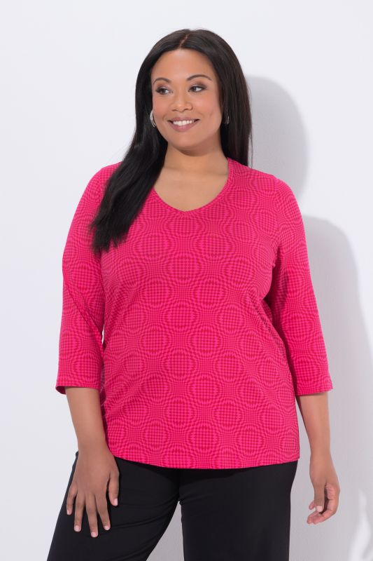 Тениска с илюзионен принт