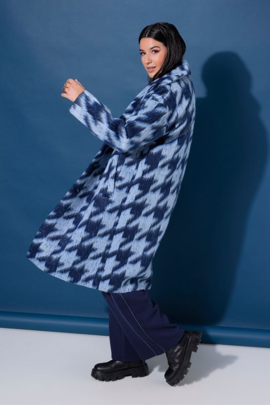 Houndstooth coat