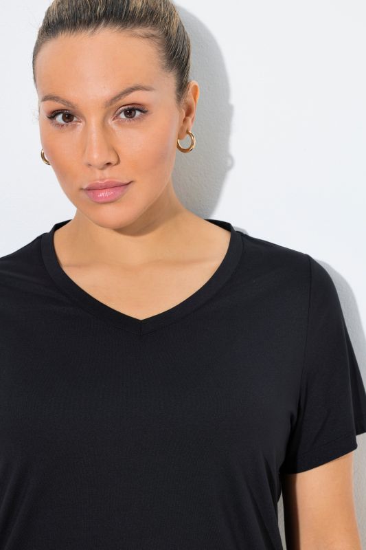 Тениска от бързосъхнеща материя