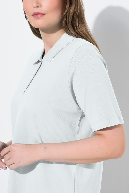 Блуза с яка с копчета