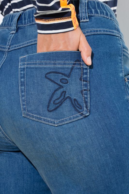 Дънки с декоративни маншети