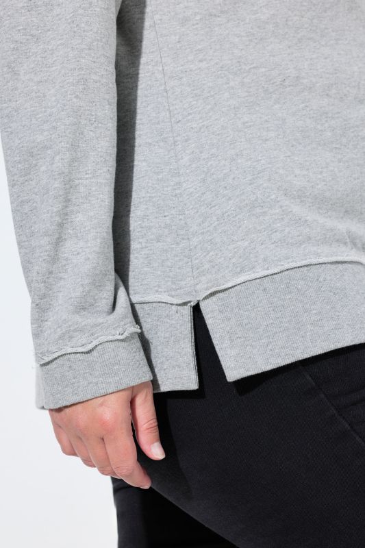 Суитчър с принт на сърце