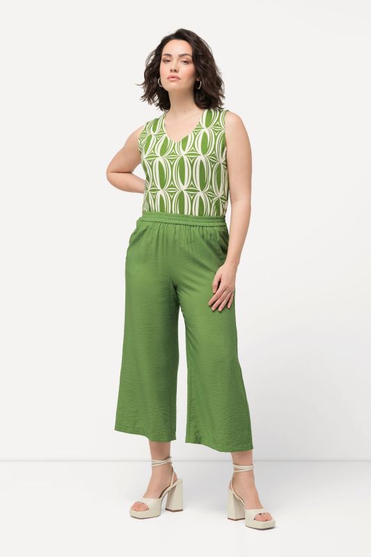 Textured Wide Leg Elastic Waist Culottes
