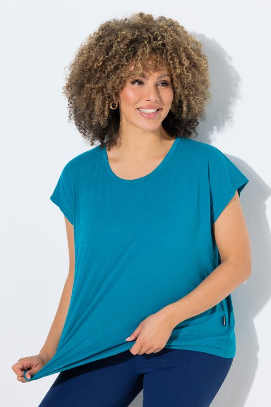 Тениска с модерна визия