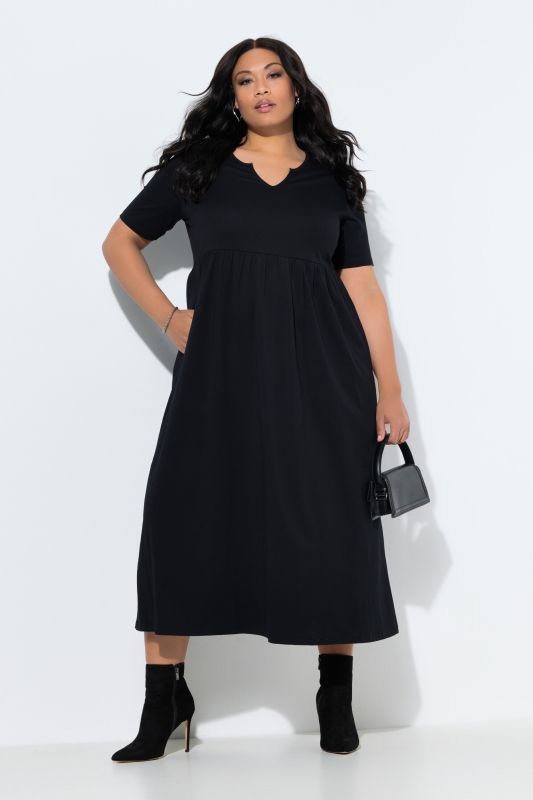 Рокля в черно