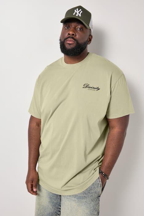 STHUGE T-shirt