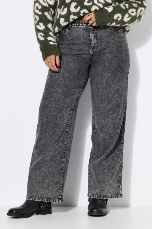 Snow Wash Stretch Fit Wide Leg Jeans