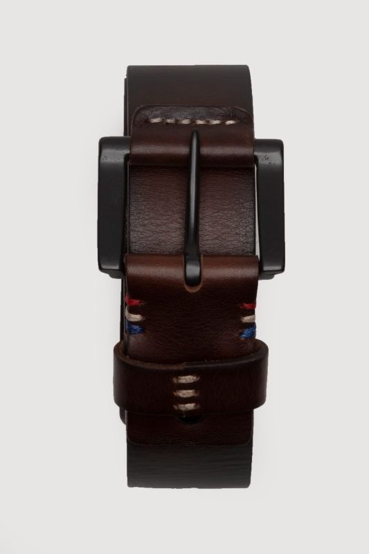 Leather belt, genuine full grain leather, metal buckle.