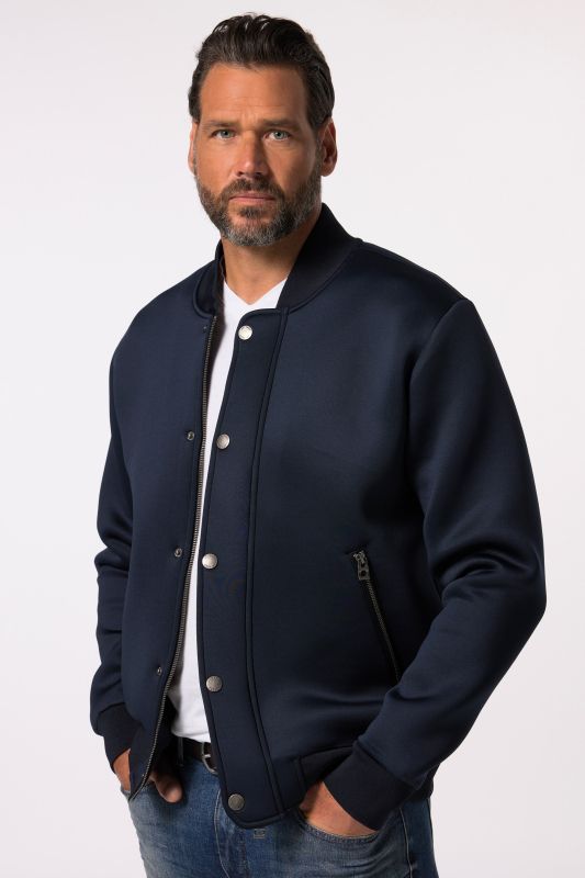 Яке в колежански стил