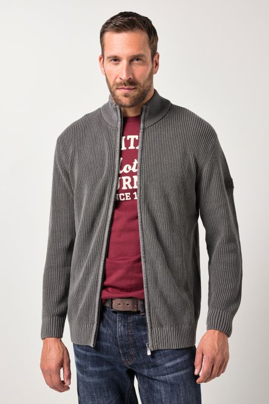 Жилетка с права яка