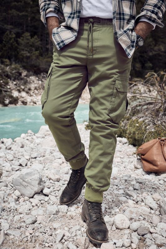 Панталон с карго джобове