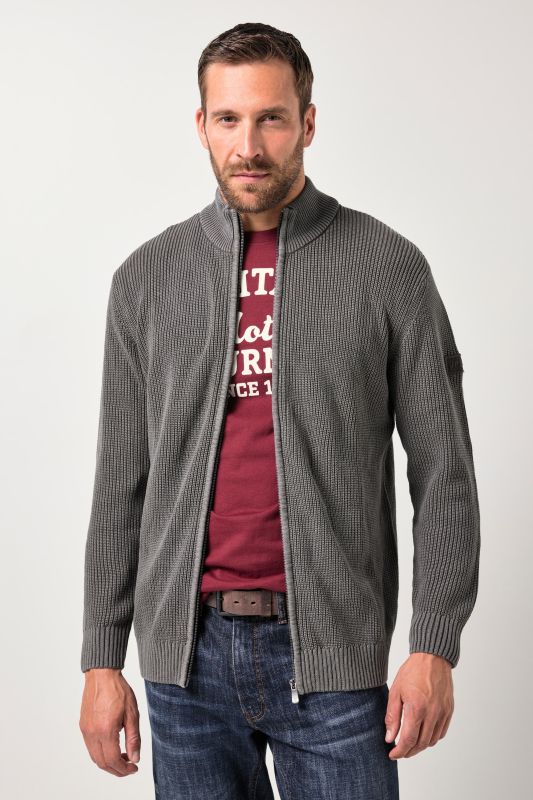 Жилетка с права яка