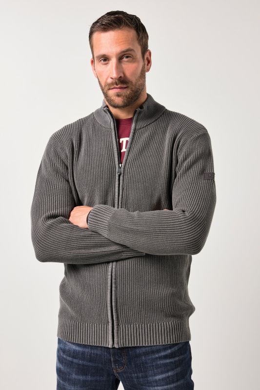 Жилетка с права яка