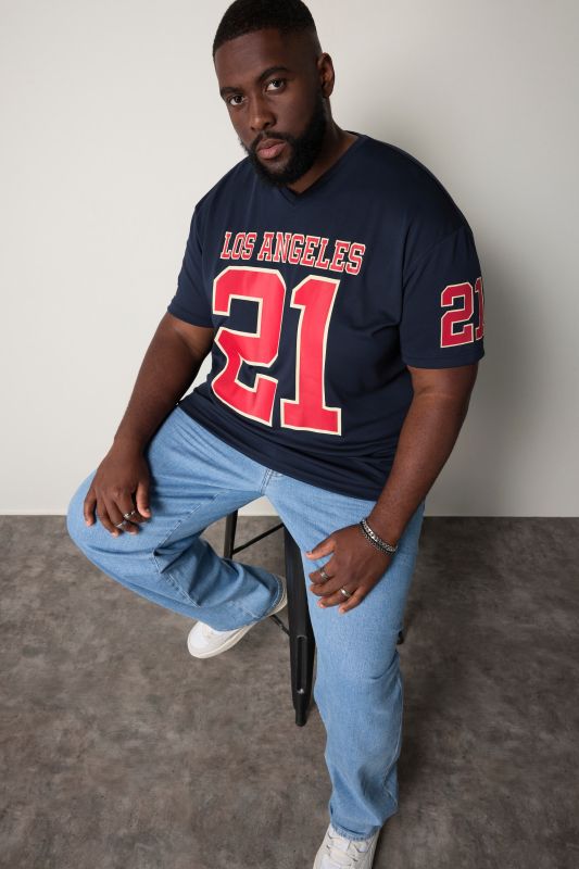 Тениска STHUGE с надпис