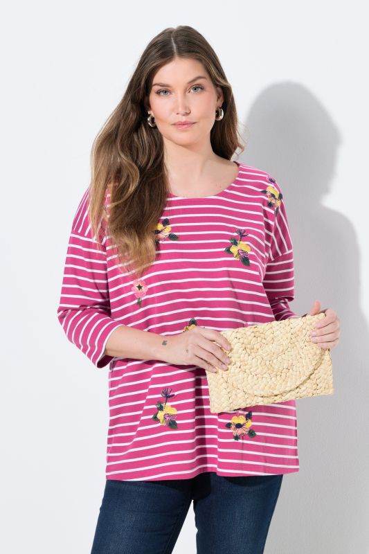 Тениска с райета и бродерия