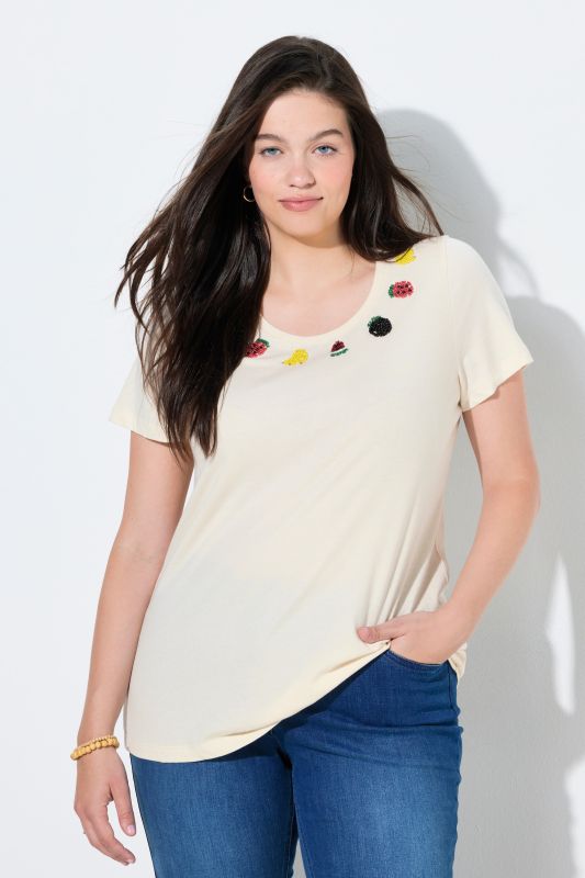 Тениска с мънистени плодове