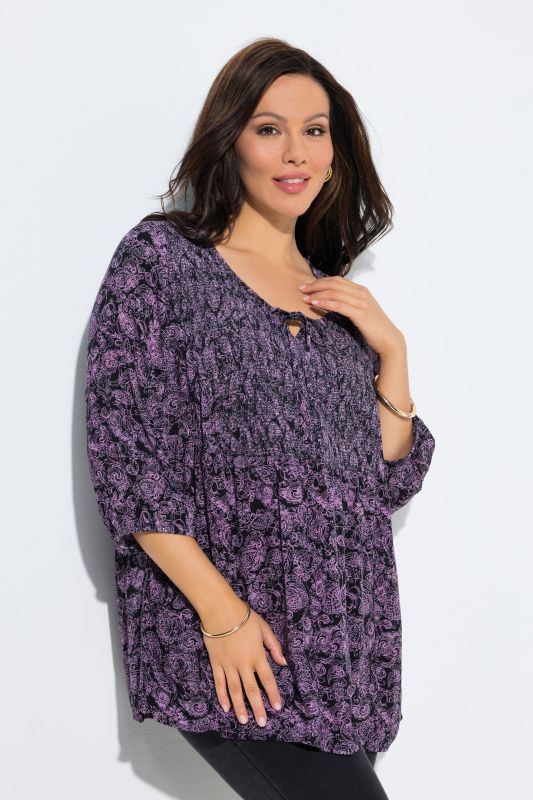 Блуза с декоративен ластик на гърдите