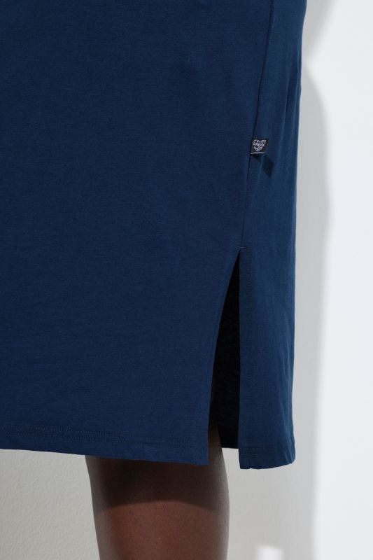 Нощница със спортно райе