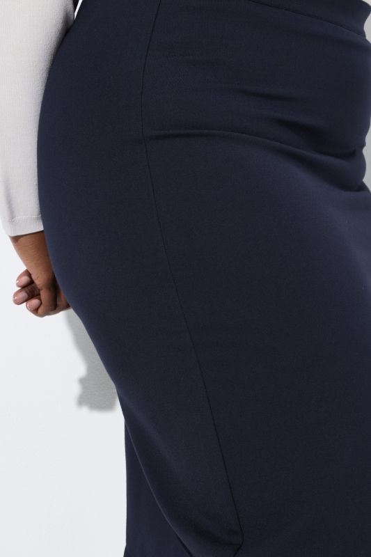 Пола права с еластична талия