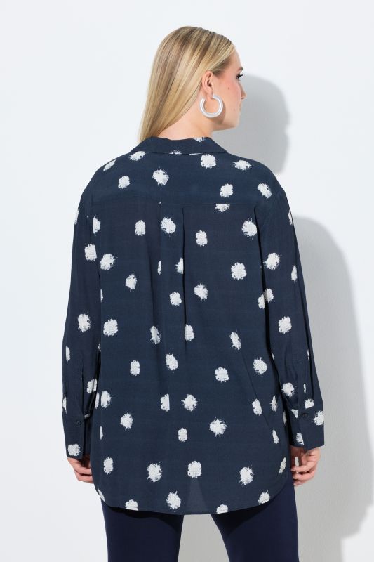 Блуза с абстрактни точки