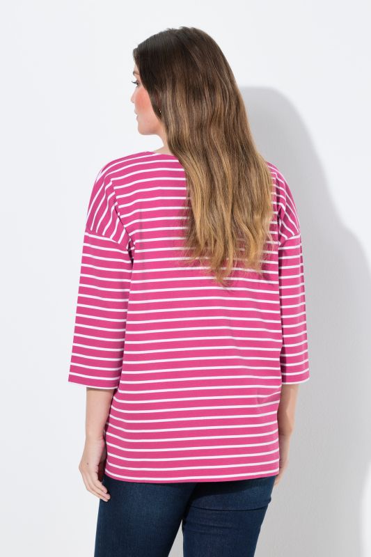 Тениска с райета и бродерия