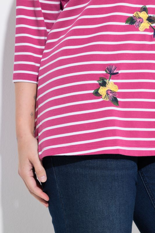 Тениска с райета и бродерия