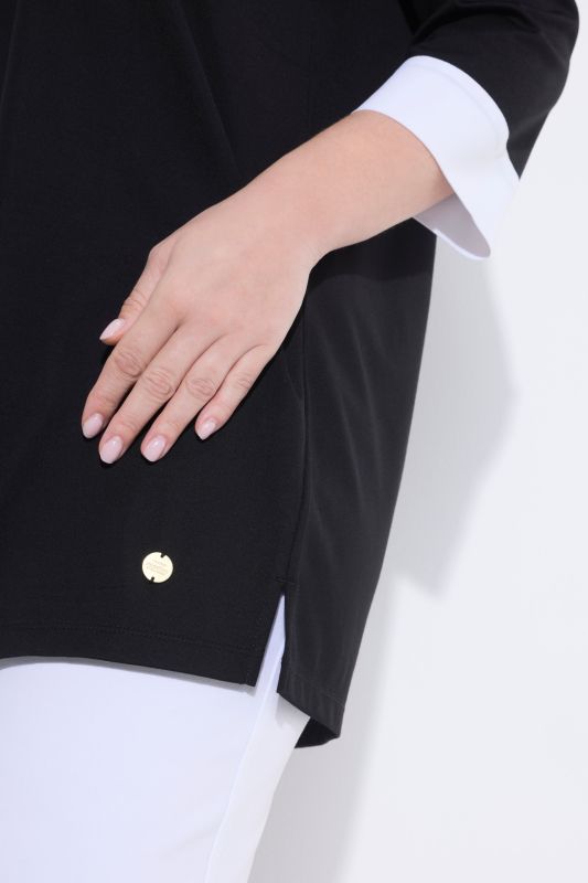 Блуза с връзка на деколтето